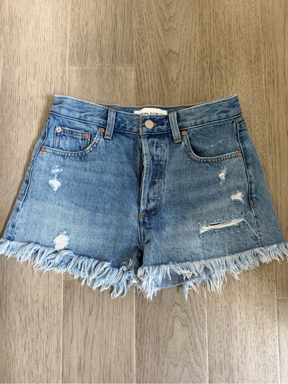 Aritzia Denim Forum The Ex Boyfriend Distressed Denim Shorts Size 23